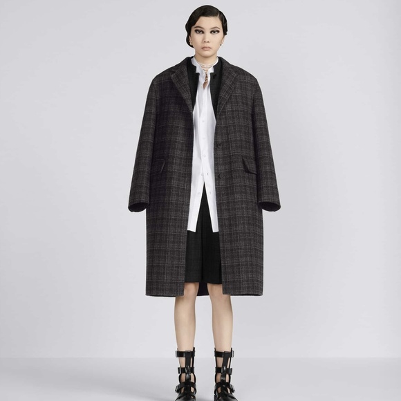 Dior Oversized Coat featuring the Check’n’Dior motif from the 2023 Pre-Fall - Picture 1 of 11